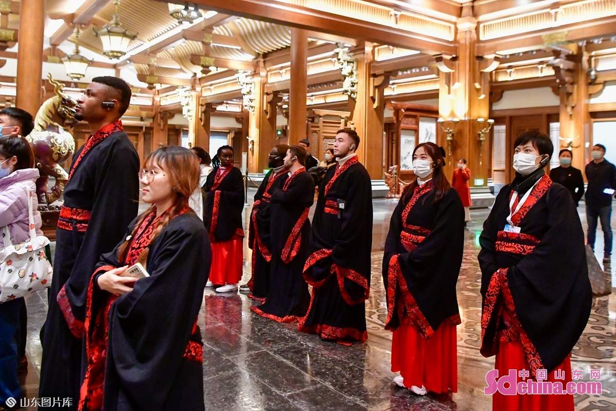 【你好，孔子】图说丨国际网红尼山研学活动走进尼山圣境