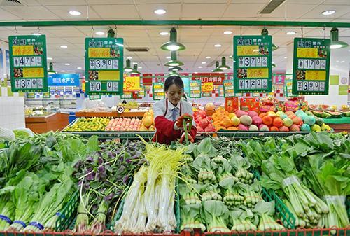 潍坊本地蔬菜进入“伏缺期” 叶菜价格还将维持高位