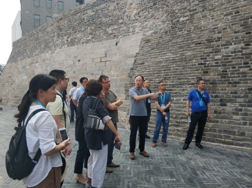 亲泉、知泉、爱泉 国际泉水文化景观城市联盟专家走进老济南