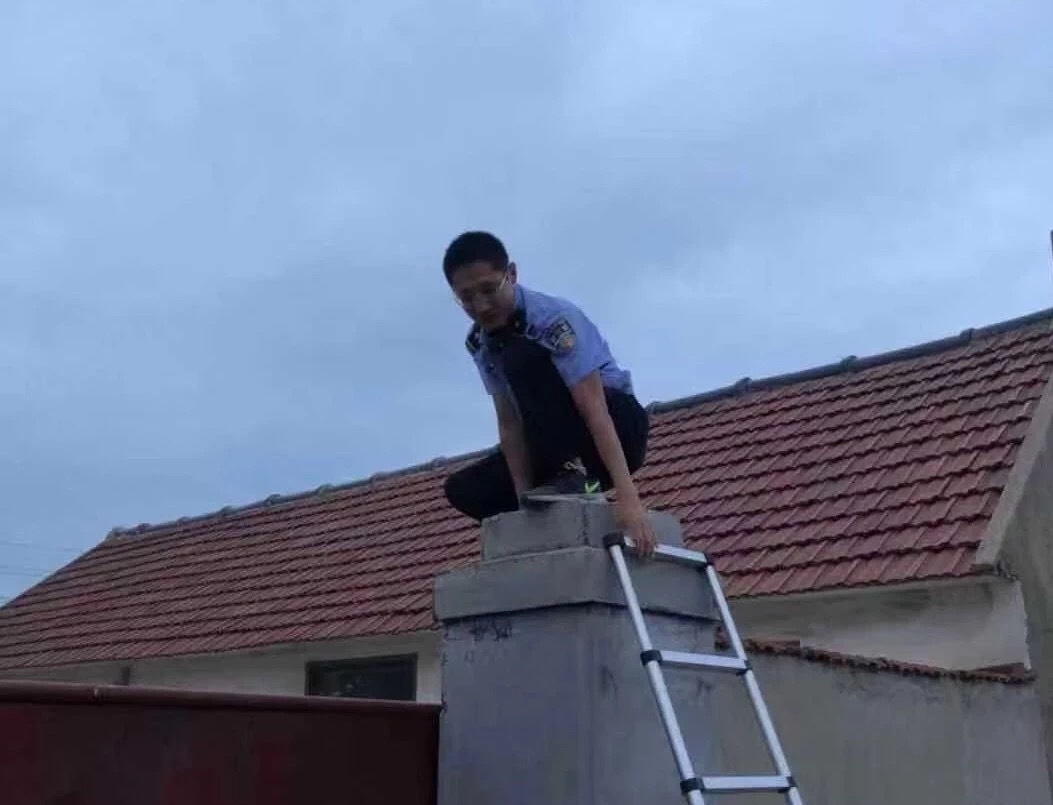 抓老赖！山东多家法院送来中秋“大礼包”：“银手镯”、警车观光游…