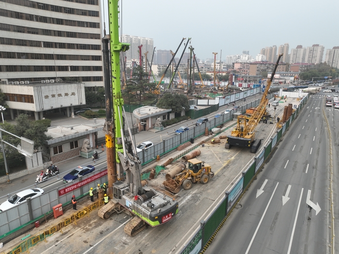 济南地铁6号线济南站新进展：主体围护结构首桩开钻