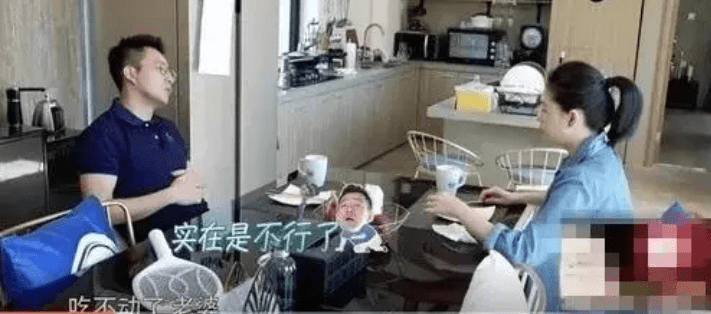 护妻狂魔汪小菲晒和美女合照，原来是61岁母亲！