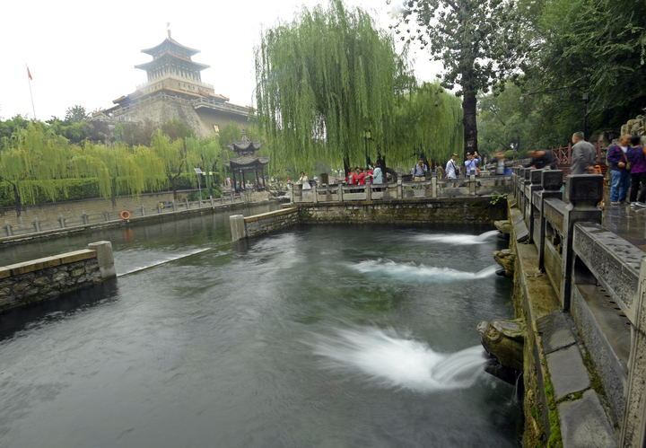 双向奔赴 两地共赢 首趟“烧烤专列”开行