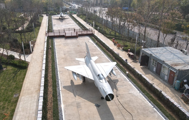 济南首家“机场文化”主题公园亮相，多架“飞机”已入驻