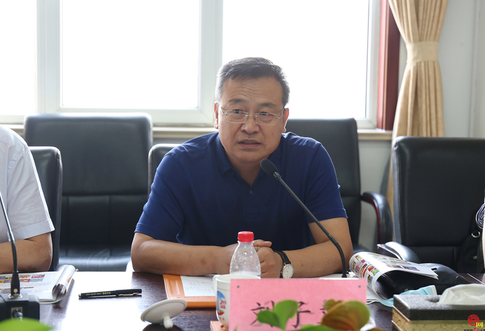 山东省委宣传部副部长、省新闻出版局、省版权局局长钟华一行到世纪金榜集团调研