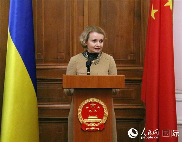 28名乌克兰师生获得“中国大使奖金”