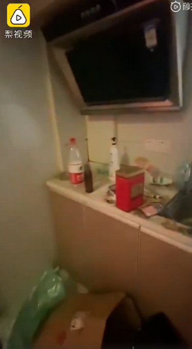 【程序猿风评被害】租客退房屋内成垃圾场 清理的垃圾装了5个编织袋  