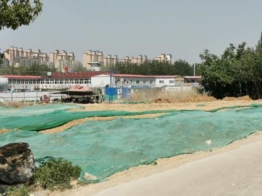 【啄木鸟在行动】历下区中林路路附近渣土裸漏