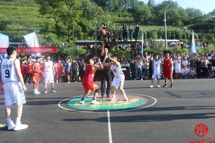 超燃！章丘区首届“村BA”在石匣村火热开赛！