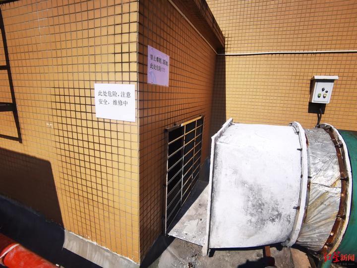 女童坠入通风井身亡：家属认为有隐患物业全责，物业称已尽责