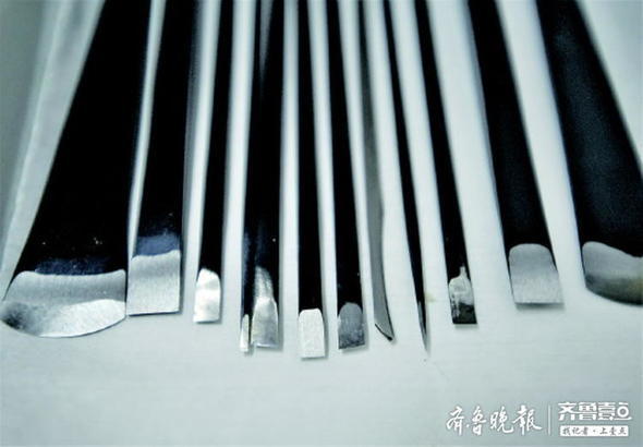 游刃足间——他专心学习修脚三年，被顾客们称为“葛一刀”