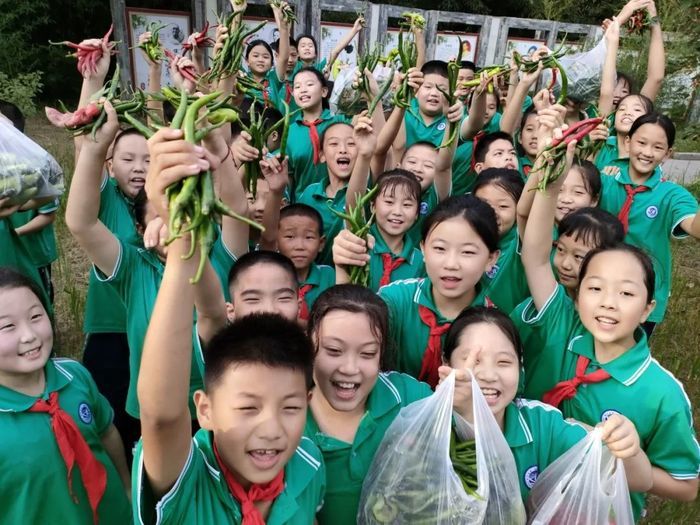 辣酱是这样诞生的！商河县滨河实验学校推体验式劳动教育