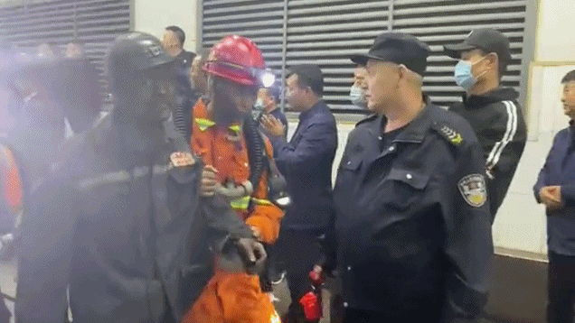 黑龙江鸡西煤矿“6·5”事故8名被困矿工全部升井