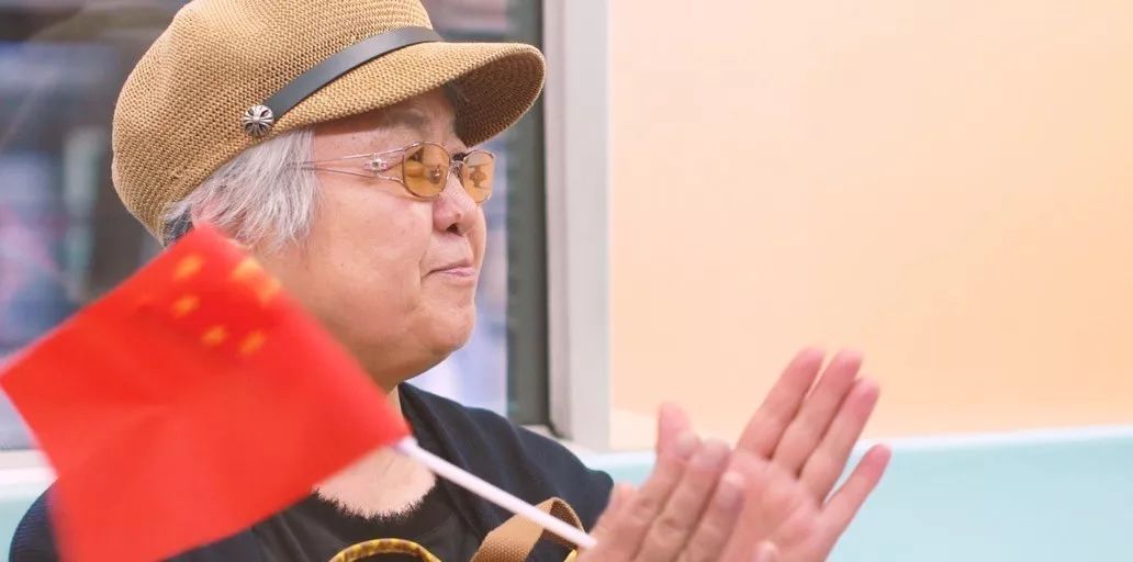 燃！北京地铁2号线，他们用一场青春的快闪表白