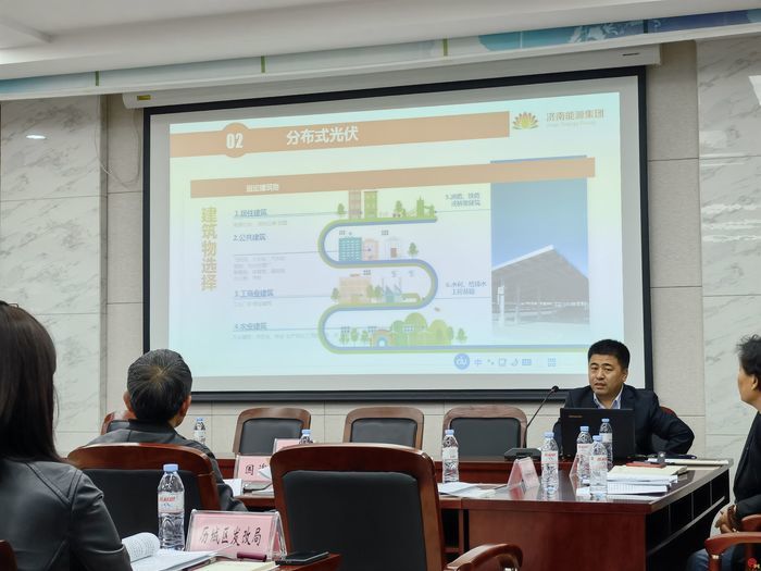 国刚臣：党员中的“阵前将”  市场上的“拓荒牛”