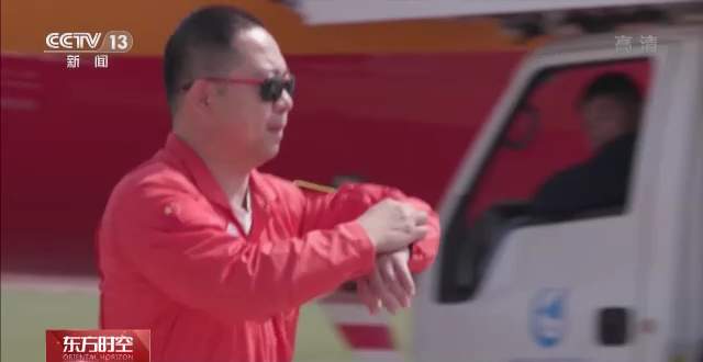 鏈€鏃犵晱鐨勬媺鏉嗭紒C919澶遍€熻瘯椋炵涓嶅紑杩欎簺鍕囬棷钃濆ぉ鐨勭簿鑻? height=