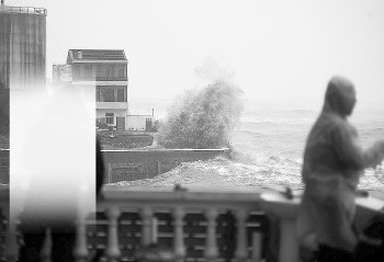 台风“利奇马”外围云系今天下午到 今起3天济南风雨交加！