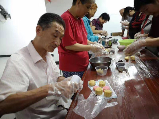 百名青年记者走基层｜西市场街道北大东街社区举办“我们的节日中秋”主题活动
