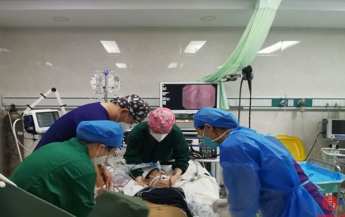 患者食管胃静脉曲张破裂大出血 济南市五院紧急抢救焕新生!
