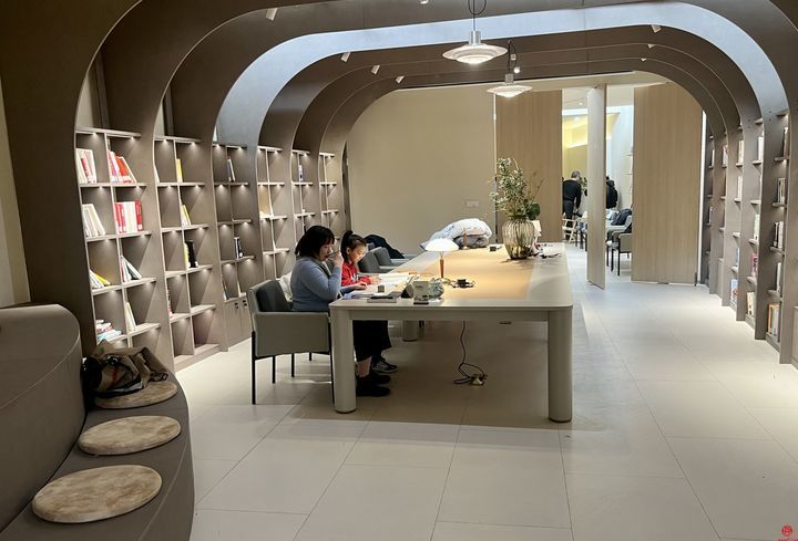 “草木情怀”——济南市“公园+阅读”暨居济诗人生态诗歌朗诵会成功举办