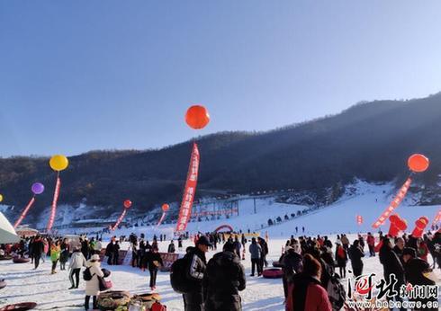 燃爆了！首届冰雪运动会滑雪比赛暨冰雪体验活动举办