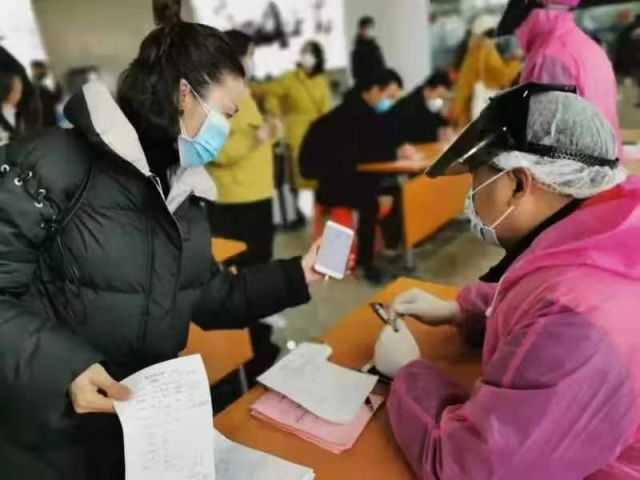 党员家庭别样红 科协干部全家战“疫”第一线