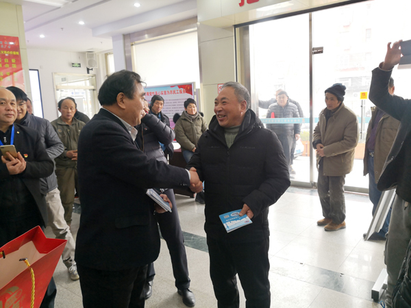 8.4万多工钱当天受理当天办结！农民工兄弟乐开了花