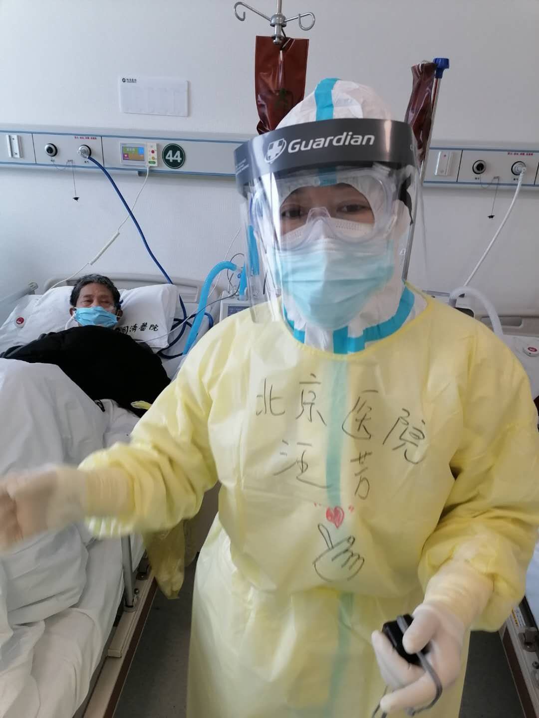 北京医院援鄂专家汪芳：每个病友都熟悉我的声音