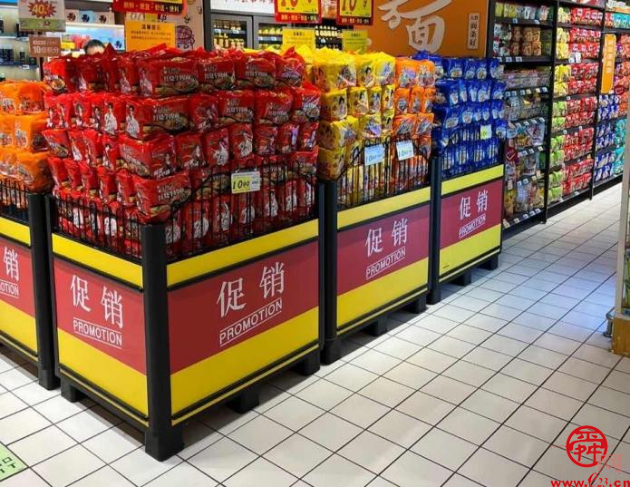 为爱值守  济南大润发开足马力保障供应   集中配送效率高