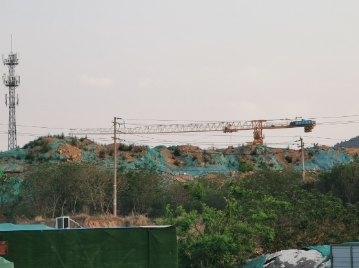 【啄木鸟在行动】二环南路附近渣土裸漏