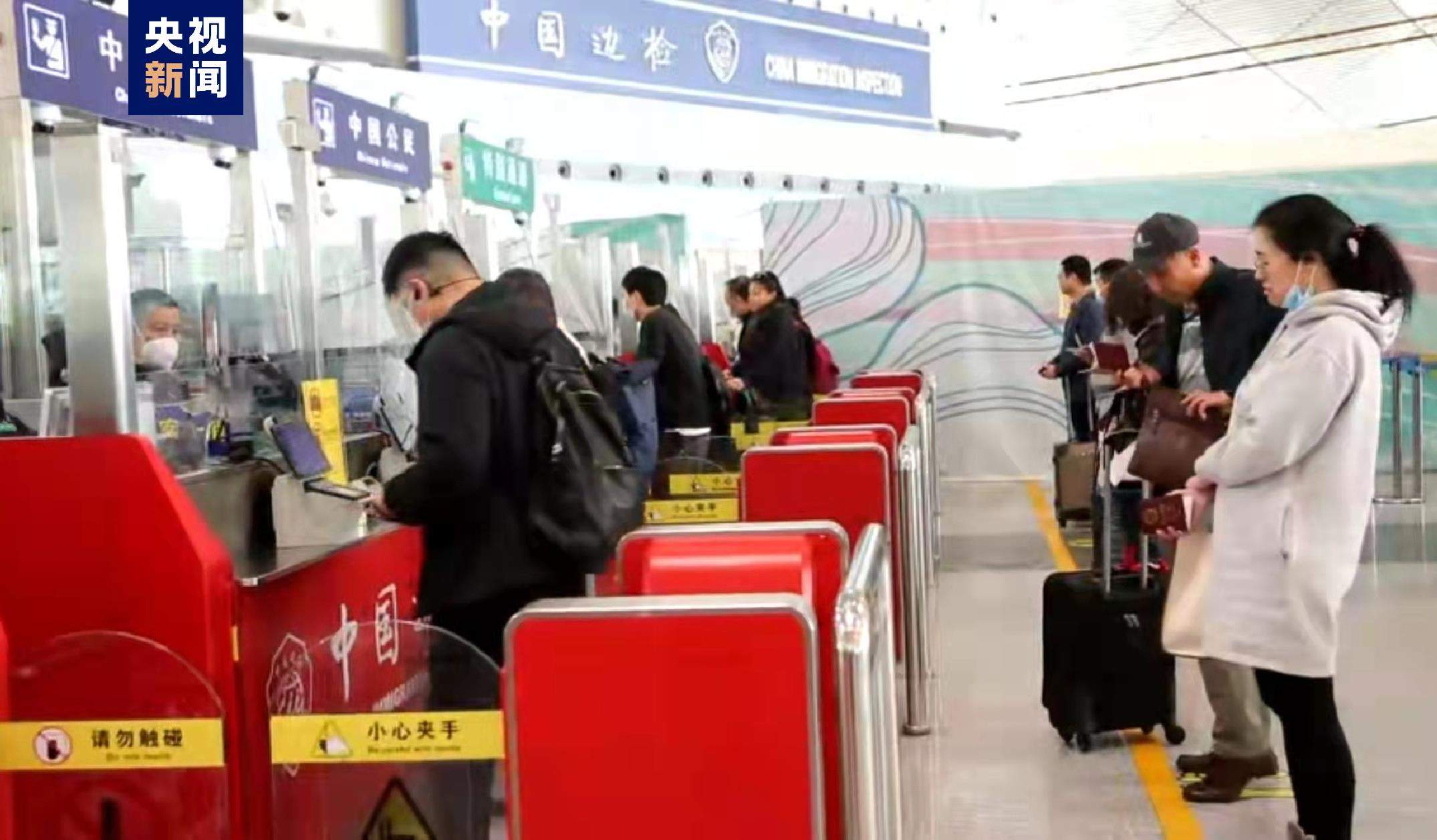 夏秋航季实施首日 首都口岸旅客量突破1.6万人次