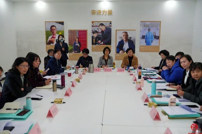 济南市妇联十四届九次执委会议在三涧溪村召开