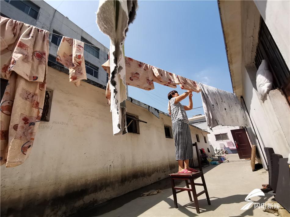 战“马”72小时：孝妇河沿岸居民1.5米水中互助自救撤离纪实