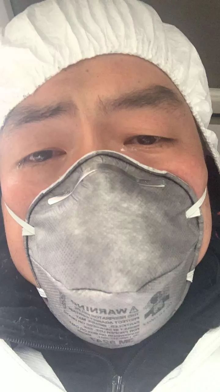 武汉80后快递小哥：我没有任何资源 但一呼百应