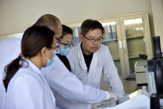 乡村振兴进行时组图｜省农科院技术专家新年赶赴第一书记帮包村送培训