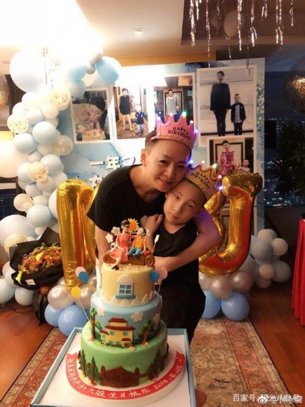 宋丹丹60岁生日宴众星云集|【正式退休】宋丹丹60岁生日宴众星云集 亲儿子巴图竟然没坐C位