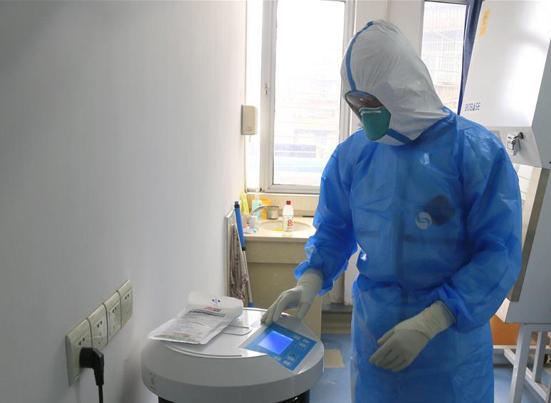 【抗疫一线报告】分离到三株新型冠状病毒毒株 专家回应还要多久能出疫苗