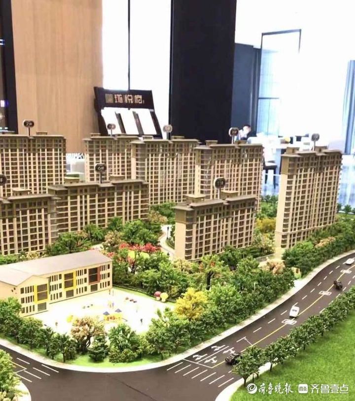 戴头盔看房？济南多个楼盘都有人脸识别，避免被拍真有人省了3万