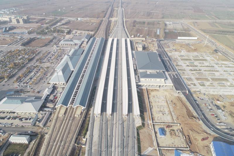 望岳谈丨小康路、幸福路、开创路，鲁南高铁开通意味着什么?带来了什么?