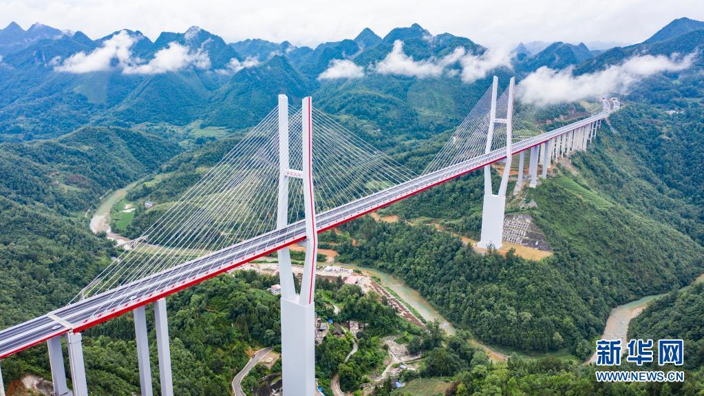 贵州都安高速公路建成通车