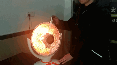 姐弟俩为何被烧伤，送进重症监护室？发生了什么事让两个孩子如此遭罪？