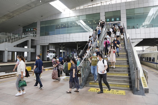 2021端午假期济南站加开京沪青烟威等方向旅客列车41对