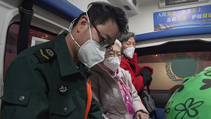 济南一个急救班组的夜奔：义不得辞 刻不待时！