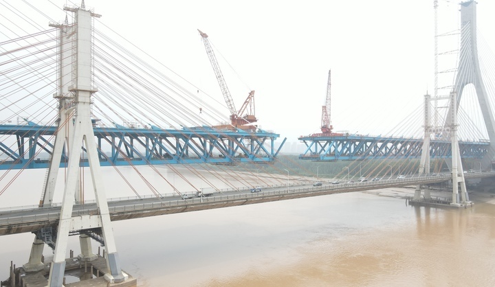 近在“咫尺”，桥即G104京岚线济南黄河公路大桥即将合龙