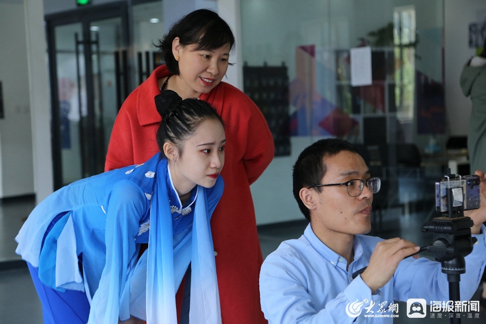 疫情下的山东艺考：手机远程视频面试不用全国跑 有人一下子报了30个学校