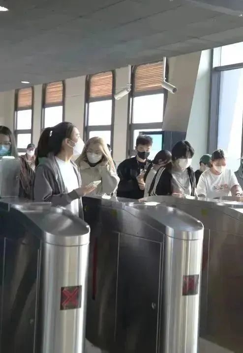 @在校大学生 快来领取免费乘济南地铁福利