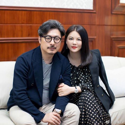 李湘|李湘又叒叕秀恩爱 晒婚礼旧照力证夫妻感情如初
