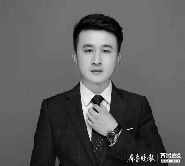 张雪领追悼会在郓城举行，社会各界群众自发前往送别