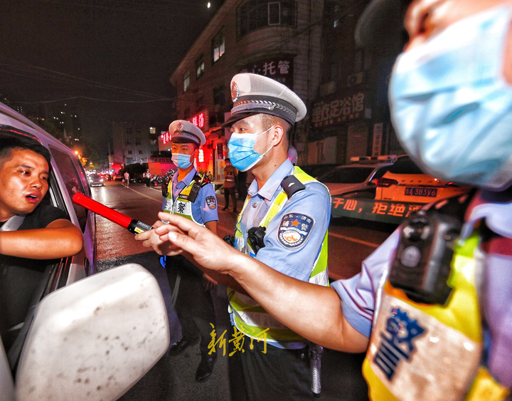 “利剑行动” ，济南交警夜查酒驾醉驾不手软