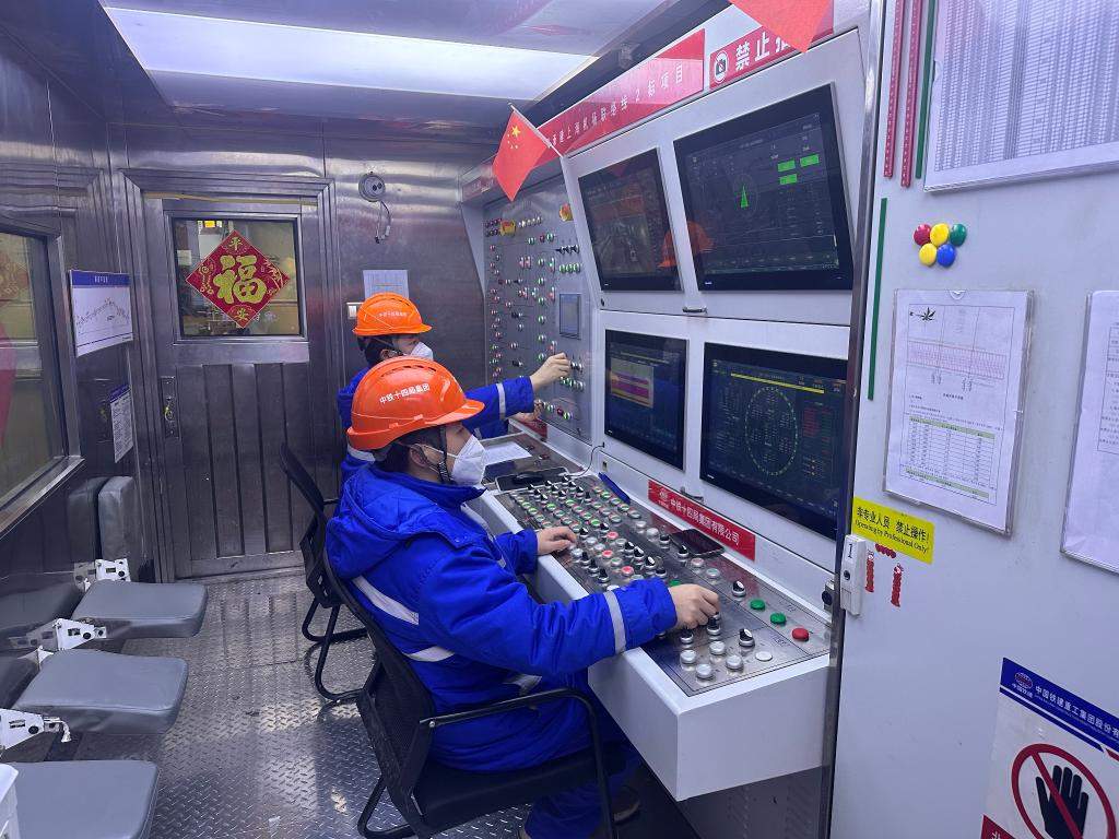 各地新春赶工忙